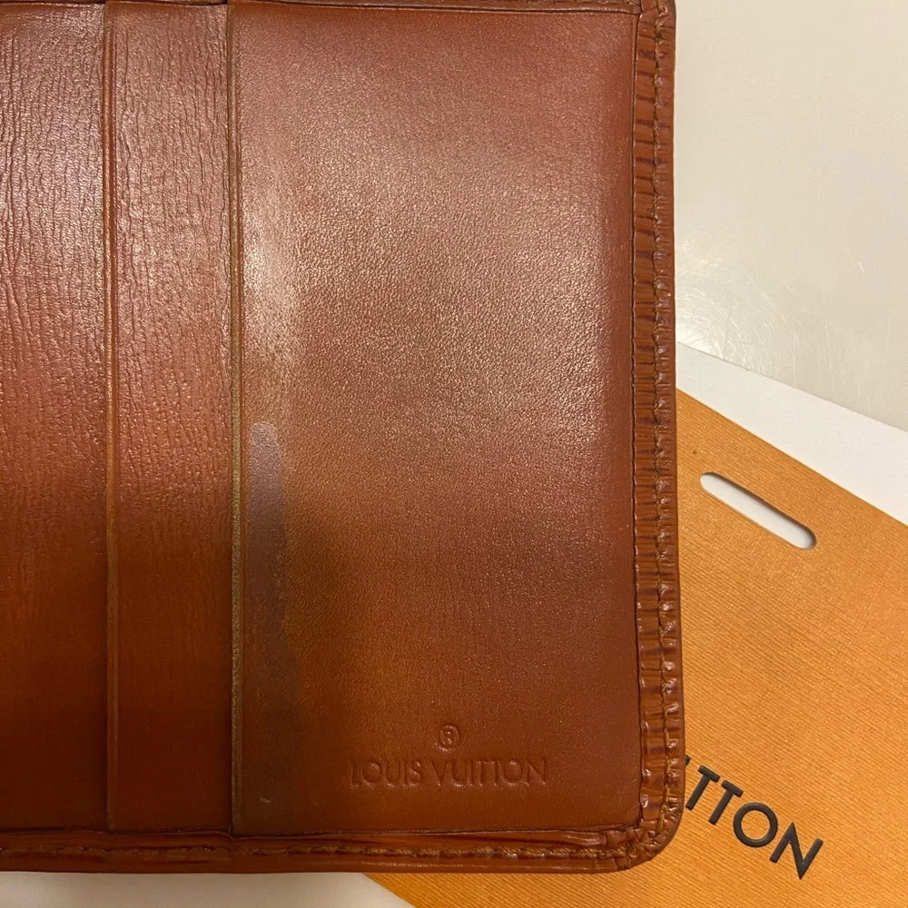 Louis Vuitton as description